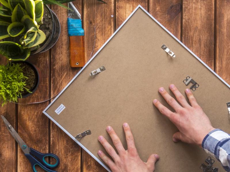 Какие бывают подвесы для картин?