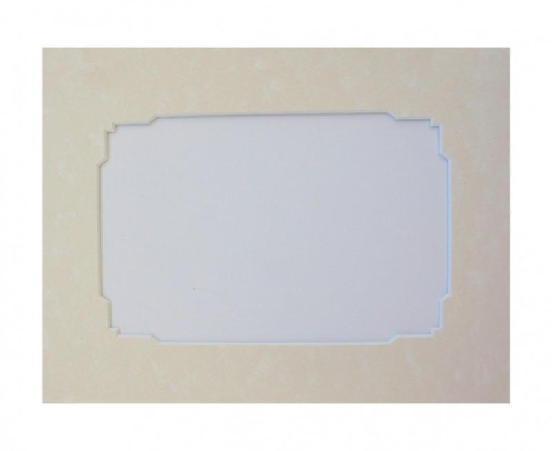 Фигурное паспарту 204